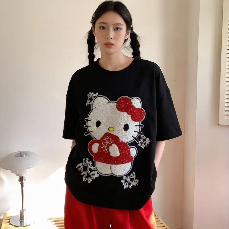 T-Shirts - เสื้อยืดแขนสั้นลายการ์ตูนเฮลโลคิตตี้น่ารักสไตล์ใหม่สำหรับฤดูร้อน ปักลายผ้าขนหนูประดับเลื่อม สำหรับผู้หญิง เสื้อแฟชั่นยอดนิยม