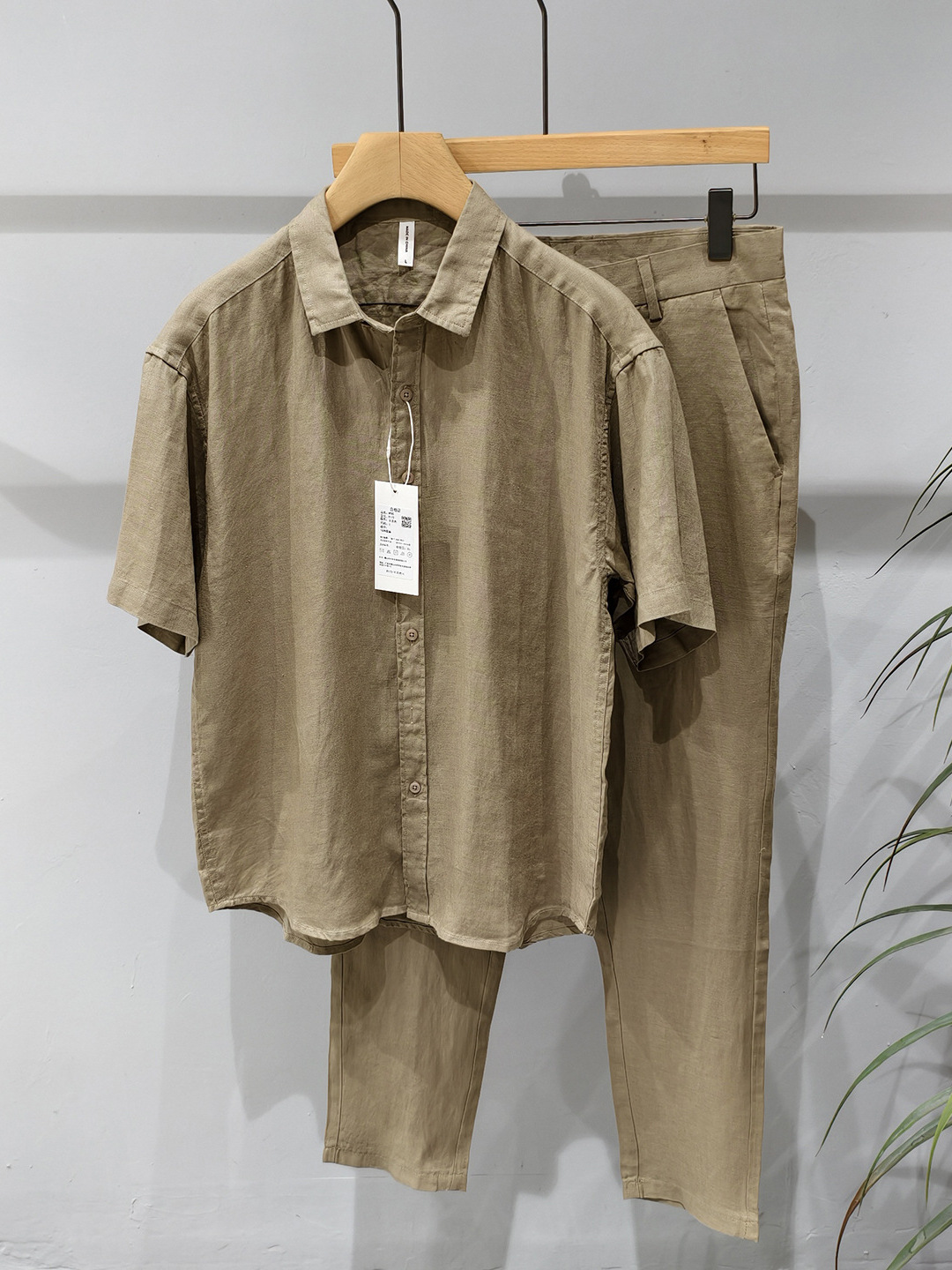 Mens Linen Shirt Long Sleeve - ชุดลำลองแขนสั้นผ้าลินินแท้สำหรับผู้ชาย ฤดูร้อน เนื้อผ้าบาง ระบายอากาศได้ดี ผลิตจากผ้าลินินแท้ เสื้อเชิ้ตและกางเกงลำลองทันสมัย