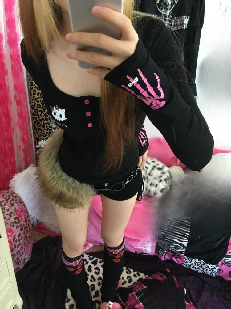 เสื้อยืดพิมพ์ลายการ์ตูนวินเทจ  - T-Shirts บทวิจารณ์และราคา